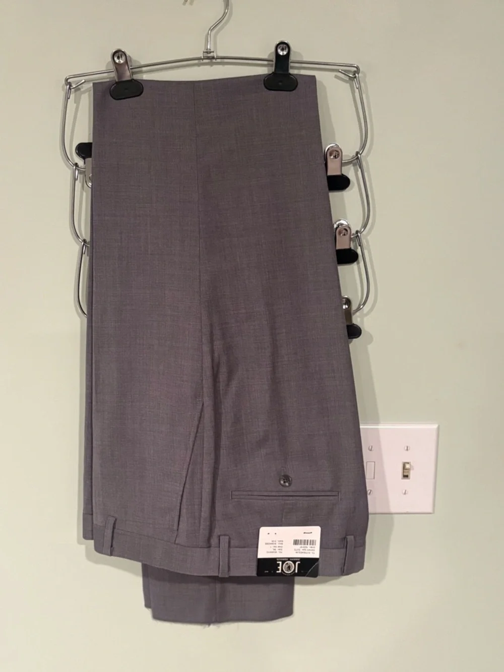 Joseph Abboud Grey Men's Two-Button Suit - Picture 9 of 11